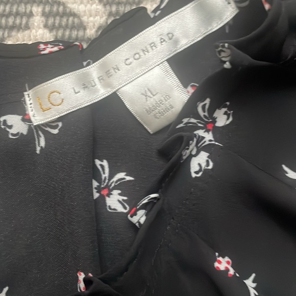 Lauren Conrad bow print pleated neck blouse with tie - Picture 2 of 4